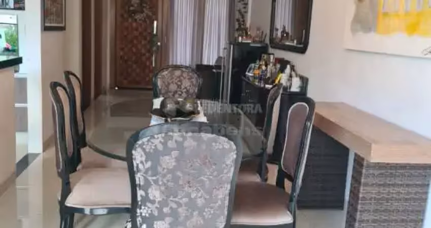 Maravilhosa Casa em Condomínio para Venda - Village Mirassol III