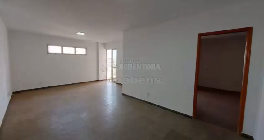 Centro - apartamento com 03 dormitórios e 01 vaga de garagem