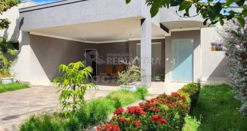 Casa à venda no Village La Montagne - Estuda permuta por apartamento até R$500 mil