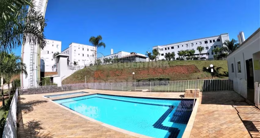 Apartamento / Padrão para locação e venda com 02 Dormitórios  no Condomínio Rio Fiora