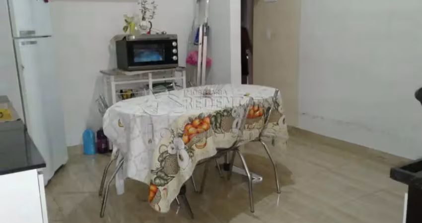 Nato Vetorazzo Casa com 2 dorms, sala, coz, wc, quintal, varanda, garagem coberta, bom valor, não financia