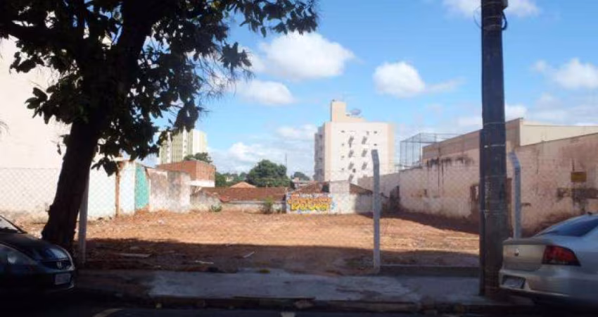 Terreno / Área à venda com 968 m² no centro de São José do Rio Preto