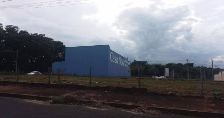 Excelente lote de esquina comercial no Residencial Machado