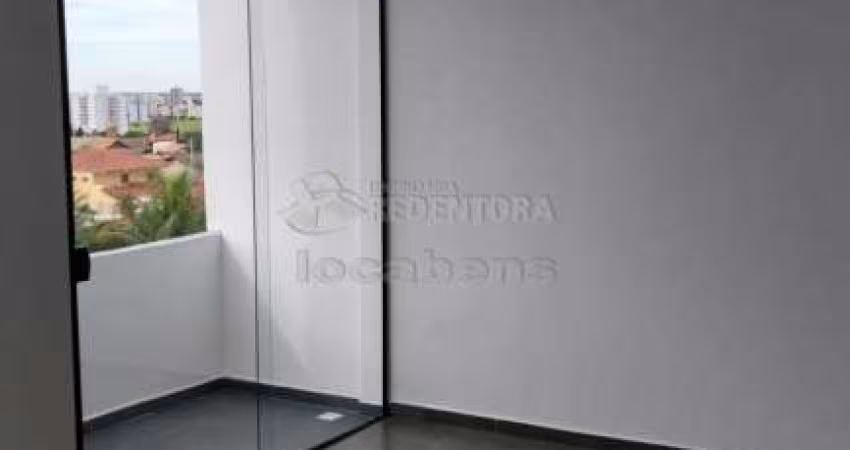 Bairro Universitário - Apartamento com 04 dormitórios à Venda