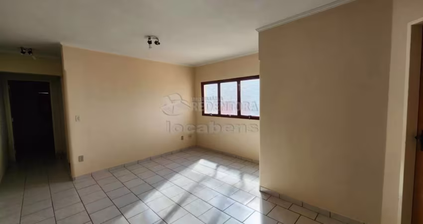 Apartamento com 02 dormitórios no bairro Vila São Judas Tadeu