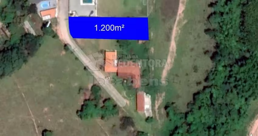 Terreno Padrão em Cedral