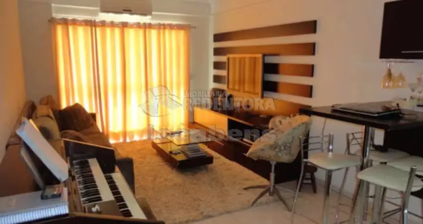 Parque Estoril / Edifício Aramaico - Apartamento 03 dormitórios, 2 vagas, coz planejada, sacada, andar alto