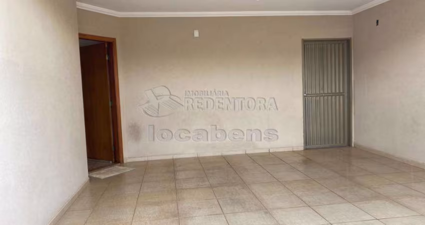 Casa de 3 dormitórios no Parque Residencial Lauriano Tebar II