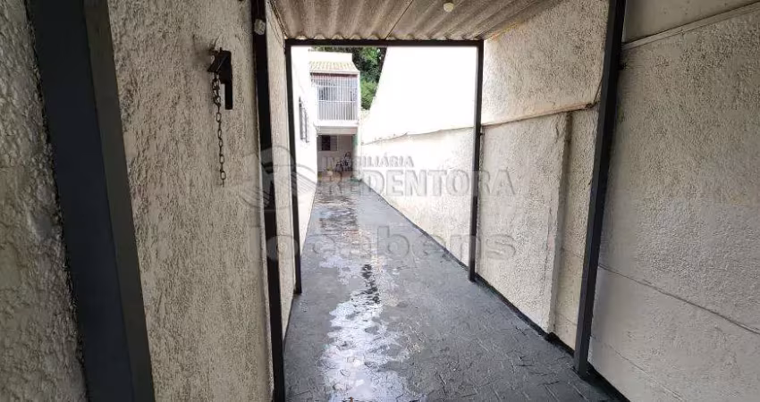 Sobrado Venda com 04 dormitórios no Jardim Vitória Régia