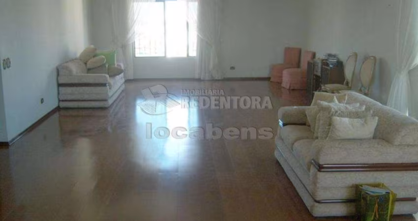 Apartamento de 4 dormitórios na Vila Redentora