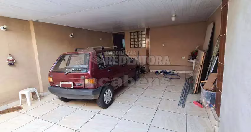 Casa com edícula Eldorado