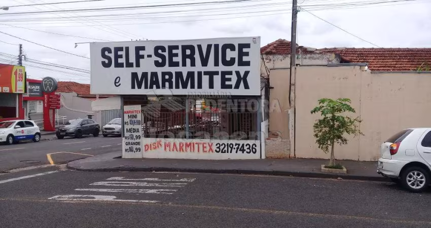 Prédio Comercial com Residência.