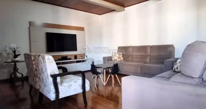 Edifício Gaivotas - Apartamento com 03 dormitórios e 03 vagas cobertas