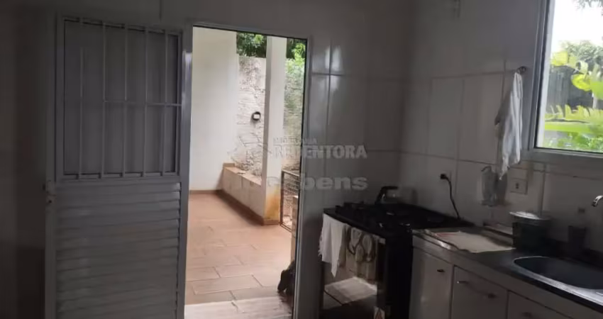 Estância bortoluzzo - cedral - propriedade em bom local com 2 casas, cada uma delas com 1 dorm e demais dependências e área de lazer comum