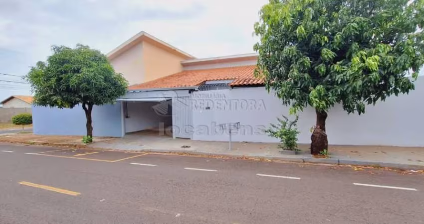 Casa com 3 dormitórios no Jardim Tarraf II
