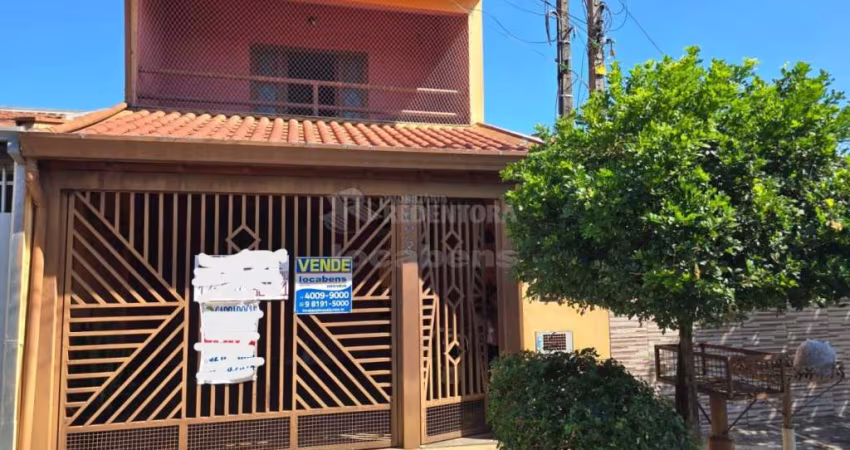 Casa Sobrado Residencial 03 dormitórios - Jardim Gisette