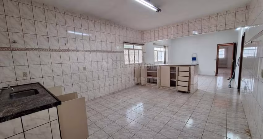 Casa Residencial 03 dormitórios - Vila Ipiranga