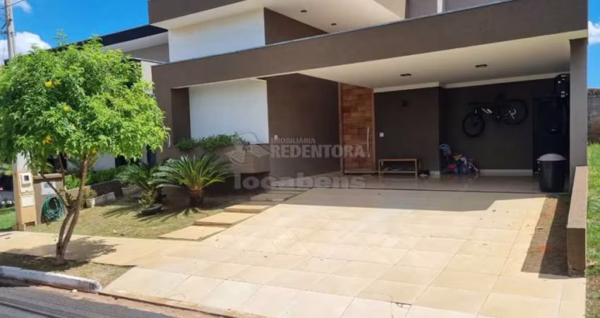 Maravilhosa Casa em Condomínio para Venda - 3 dormitórios / Condomínio Vilage La Montagne