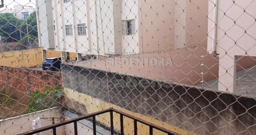 Apartamento / 02 dormitórios com sacada - edifício albina
