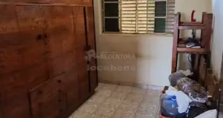 Casa residencial fundos 03 dormitórios - jardim urano
