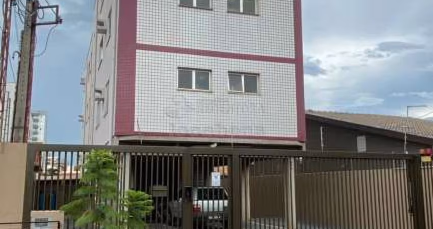 Higienópolis - Apartamento com 1 dormitório com armário embutido, banheiro com box e gabinete, sala com 2 ambientes, cozinha completa de armários