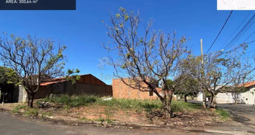 Parque das Aroeiras II - Terreno de Esquina para Venda 300,64 m²