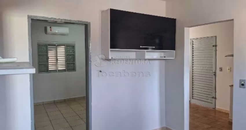 Ótima Casa Residencial/Comercial para Locação/Venda - 2 Dormitórios / Jardim Fuscaldo