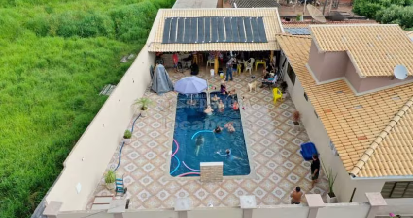 Sitio Nhandeara com 3 dormitórios e piscina