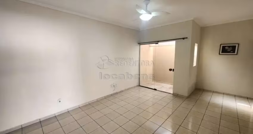 Casa com 2 quartos para alugar no Jardim Astúrias, São José do Rio Preto 