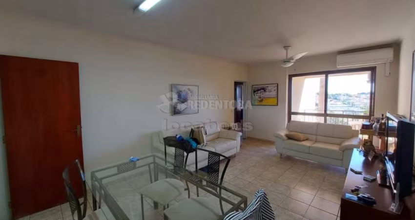 Condomínio Spazio - Apartamento Mobiliado com 03 dormitórios sendo 01 tipo apartamento