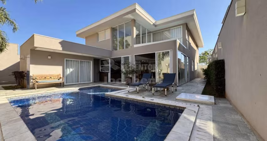 Lindíssima Casa Damha V com 4 dormitórios