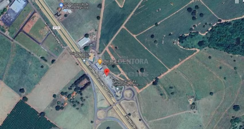 Sitio em Tanabi com 880 metros de frente para Euclides da Cunha, 12 alqueires