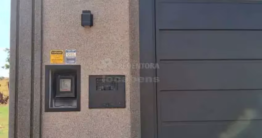 Linda casa em bady bassitt, estilo condomínio pé direito alto.
