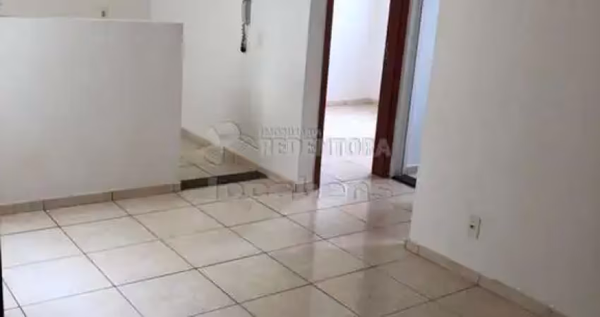 Apartamento localizado no rios d´italia. com 2 dormitorios e portaria.