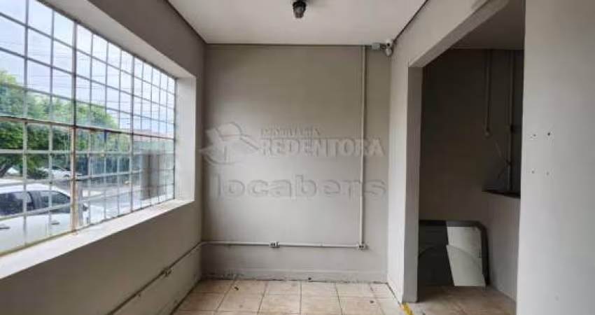 Casa Comercial com 01 recepção no bairro Vila Santo Antônio,