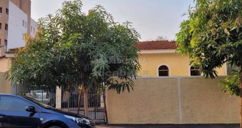 Excelente Casa Residencial para Venda - 3 Dormitórios / Jardim Viena