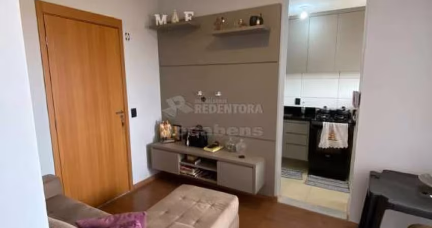 São Deocleciano - Excelente Apartamento Residencial com 2 dormitórios sendo 1 com ar condicionado