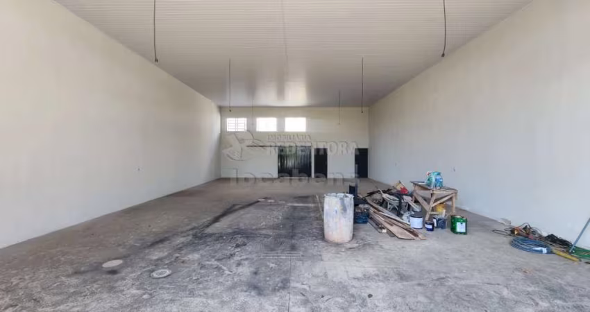 Salão comercial com 212,30 m² no bairro Menezes II em Bady Bassitt