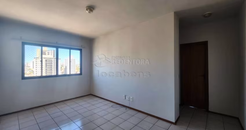 Apartamento de 02 dormitórios e 01 vaga de garagem no bairro Boa Vista.