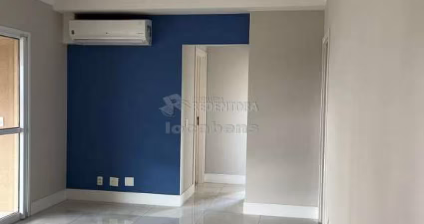 Locação de Apartamento localizado no bairro Iguatemi com 2 quartos.