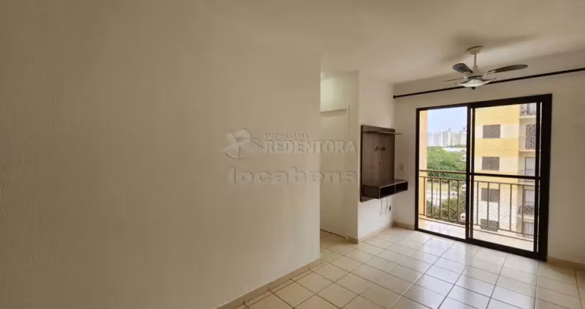 Locação de apartamento localizado no bairro são francisco com 2 dormitórios e 1 vaga de garagem.