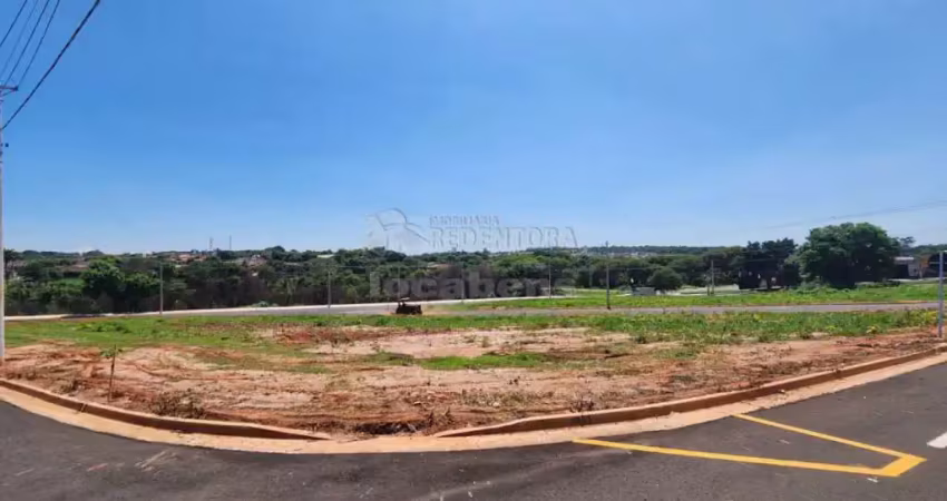 São bento terreno de esquina com 225,44m² em rio preto - sp