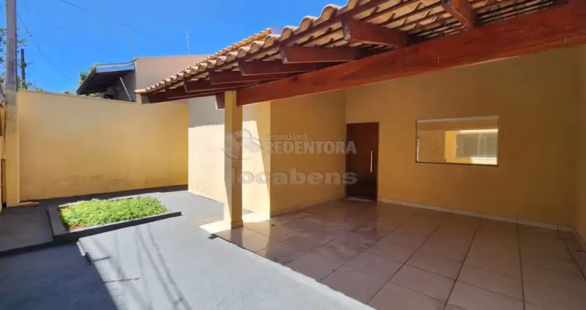 Casa no bairro vila elmaz de 02 dormitórios e 02 vagas de garagem.