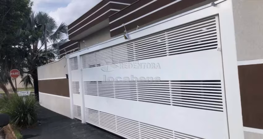 Ótima Casa Residencial para Venda - 3 Dormitórios / Villa Cassini