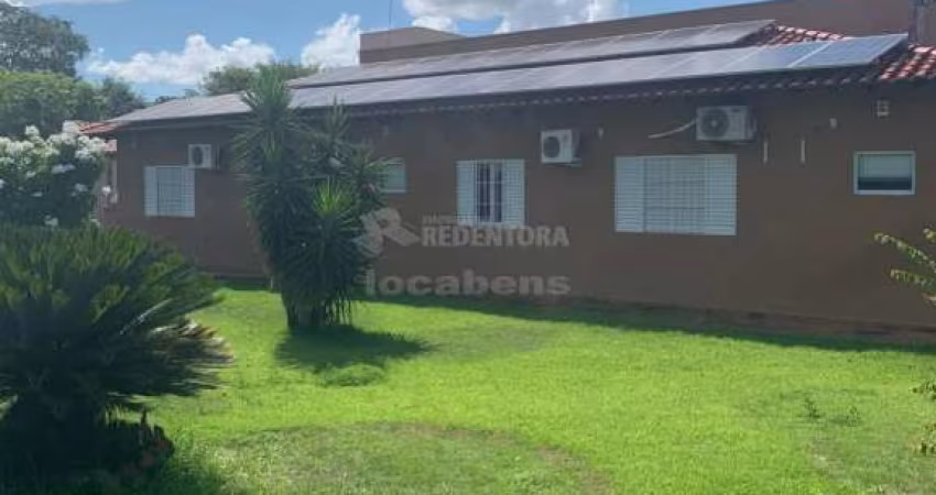 Casa para venda em Neves Paulista com 03 dormitórios e 10 vagas de garagem.