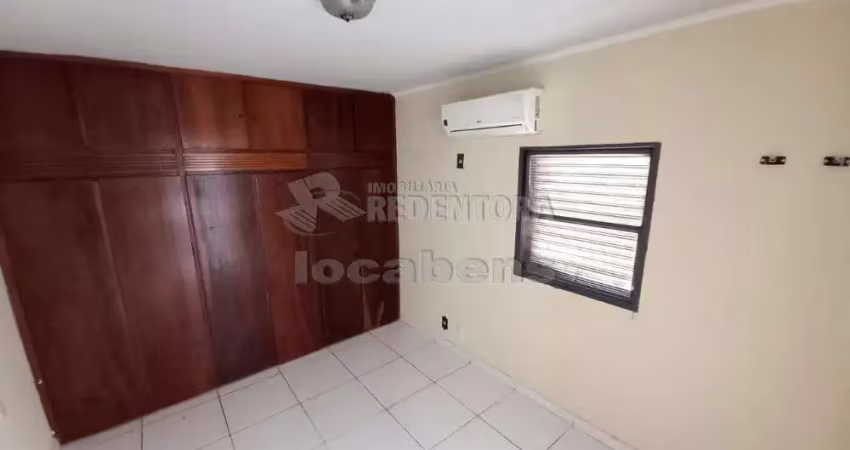 Locação de apartamento no bairro cidade nova com 03 dormitórios e 01 vaga de garagem.