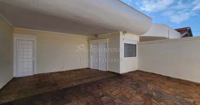 Casa no bairro Jardim Tarraf II com 02 dormitórios e 02 vagas de garagem.