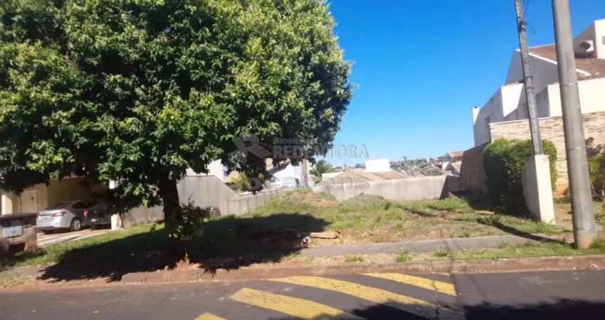 Terreno em condomínio fechado à venda no Residencial Jardins, São José do Rio Preto 
