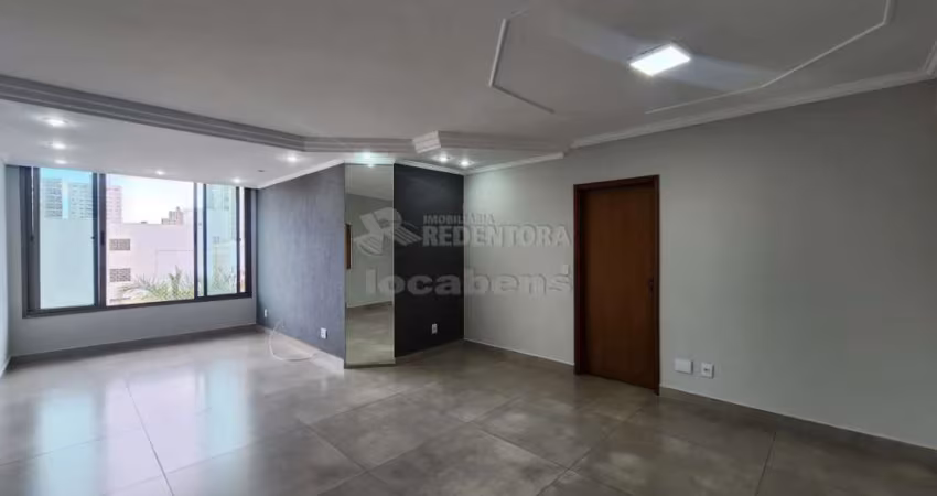 Apartamento para Locação no Centro com 3 Dormitórios e 1 vaga de garagem.