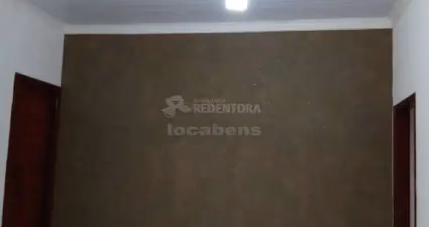 Eldorado casa com 02 dormitórios, 01 vaga de garagem.
